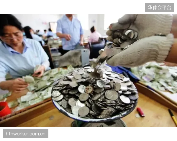 在强调数据价值的同时，票务清分平台如何确保用户的个人身份及消费行为数据不被泄露或滥用？
